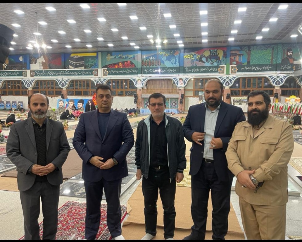 تجدید بیعت مالک ورئیس هیات مدیره جدیدباشگاه فرهنگی_ ورزشی سپیدرود با آرمانهای شهدا با حضور در گلزار شهدای رشت