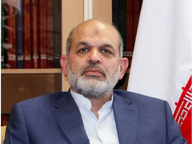 تاکید وزیر کشور بر بازگشایی مدارس