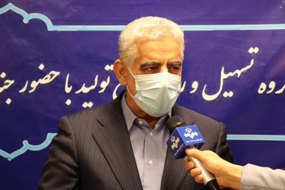 برای رونق تولید، باید در میدان کار تصمیم‌گیری شود/ قطار توسعه گیلان با حمایت از سرمایه گذاری در جهت ایجاد اشتغال پایدار، شتاب می‌گیرد/ مدیران بانک‌ها همگام با سرمایه گذاران حرکت کنند