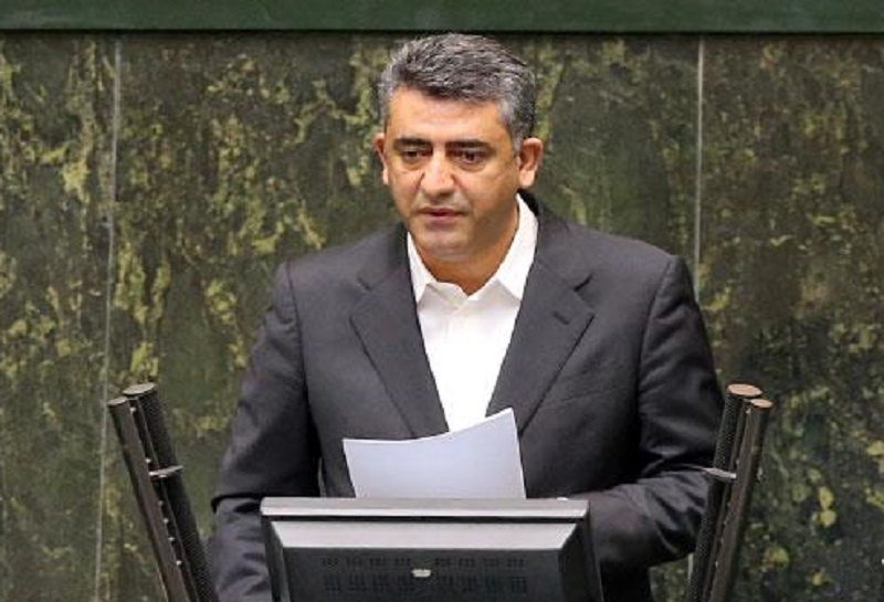 فرشادان نماینده مردم سنندج: تکلیف نیروهای شرکتی و قراردادی تا پایان خرداد مشخص می‌شود