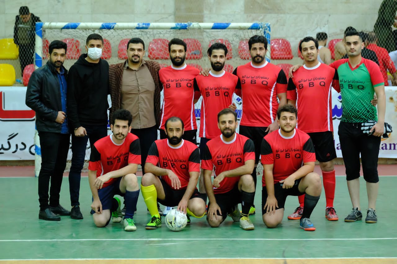 گزارش تصویری بازیهای شب سوم مسابقات فوتسال جام رمضان محلات رشت در سالن ورزشی شهرداری رشت