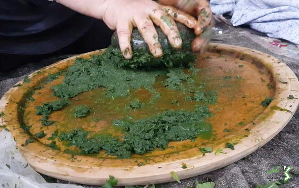 طرز تهیه َدلار یا نمک سبز خانگی