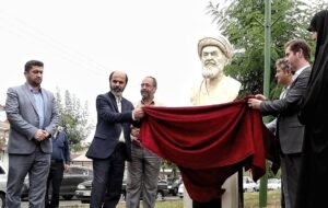 رونمایی از سردیس مرحوم آیت الله سید مجتبی رودباری در رشت