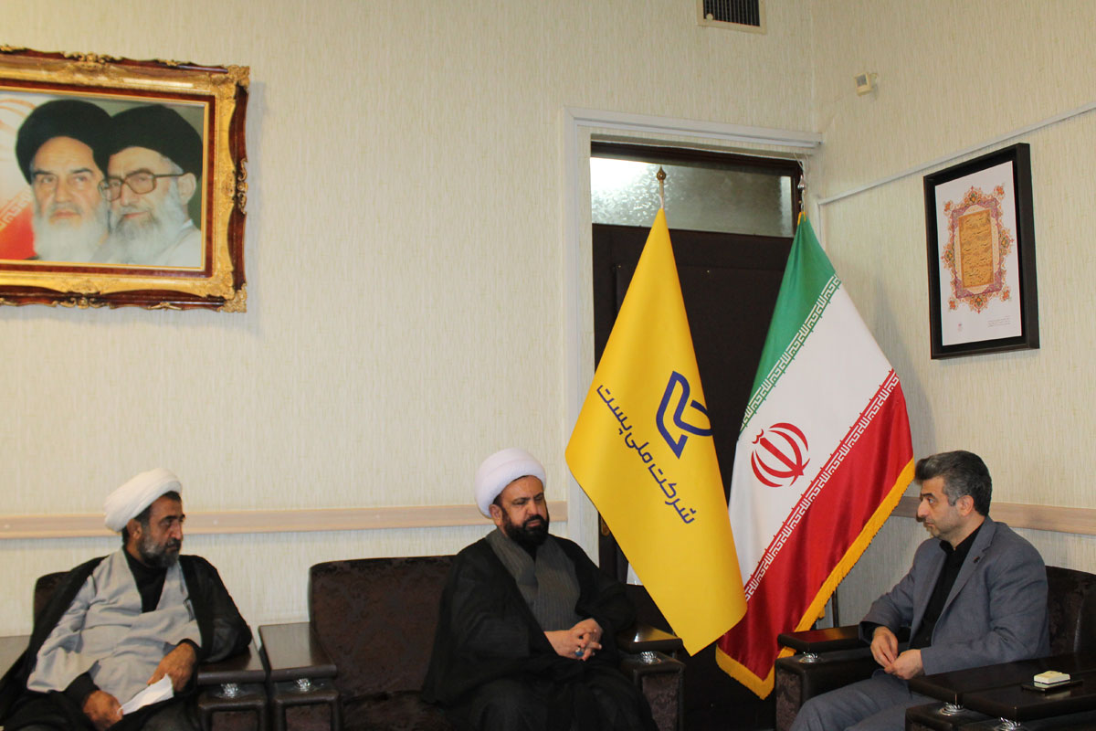 حجت الاسلام و المسلمین محمد لاکانی مدیرکل مرکز حوزه های علمیه استان گیلان: خدمات رسانی شبکه های پستی جزوضروریات جامعه محسوب می شود
