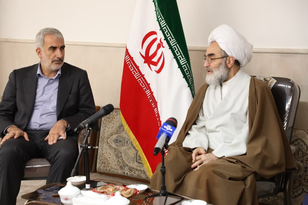نماینده ولی فقیه در گیلان:آموزش و پرورش نبایدبه میدان تاخت و تاز سیاسی تبدیل شود