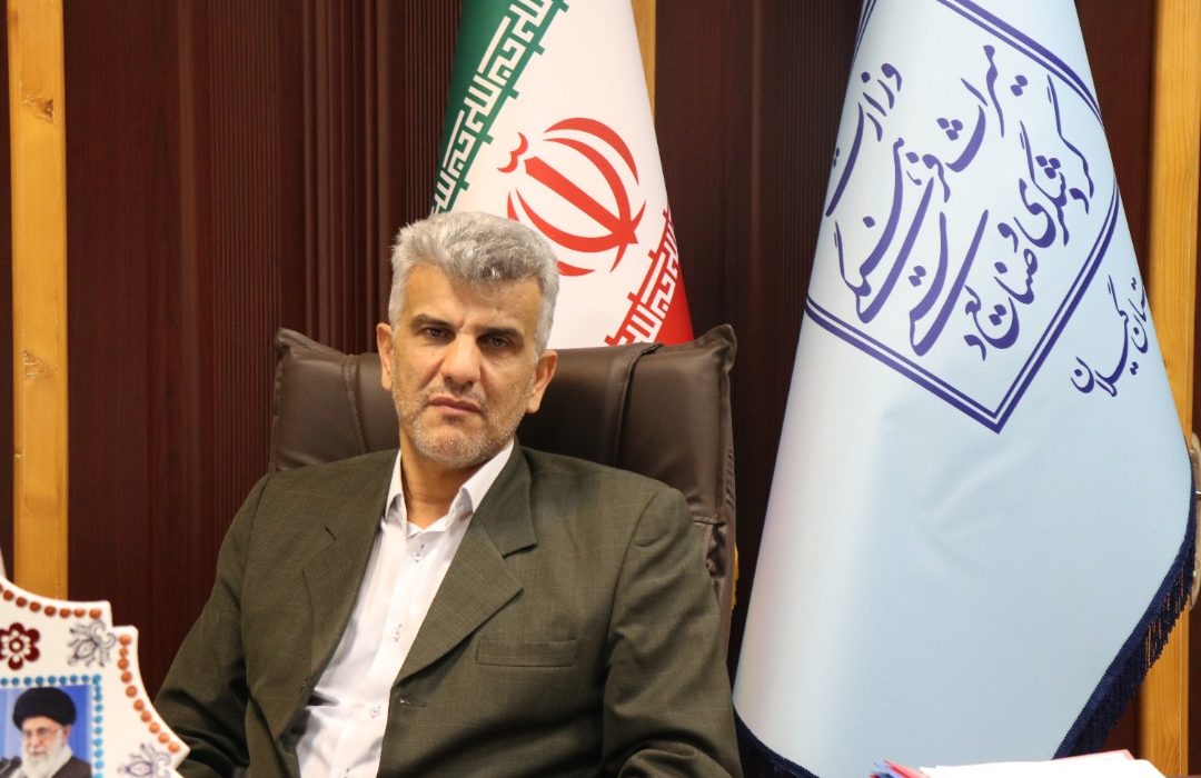 ولی جهانی مدیرکل میراث فرهنگی گیلان به مردم گیلان پاسخ دهند: با توجه به اینکه اقتصاد گردشگری؛ حلقه مفقوده توسعه گیلان است، حضور چند میلیونی مسافر طی چهار فصل سال چه سودی برای رشد اقتصادی گیلان داشته است؟
