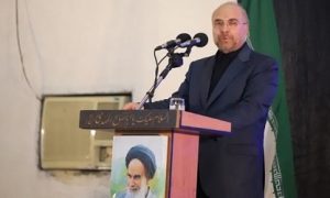 قالیباف در مصلی شهرستان رودبار:نمایندگان در تصمیم‌گیری‌ها مردم و خدا را در نظر می‌گیرند