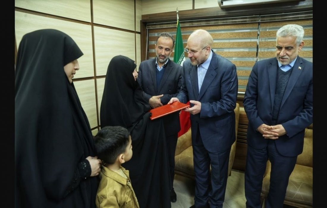 تقدیر قالیباف از خانواده شهدا در آستانه اشرفیه