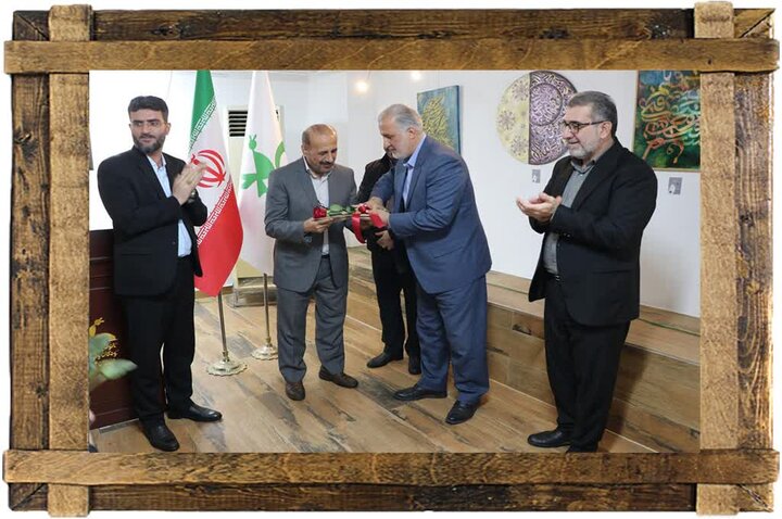 به همت کانون پرورش فکری گیلان؛ آیین معنوی «مشق استاد» و کتابت قرآن‌کریم برگزار شد