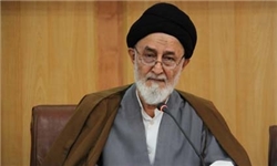 به زودی به دیدار حجت الاسلام حجازی مسئول ستاد اقامه نماز گیلان خواهیم رفت تا بپرسیم چرا برخی از مدیران با وجود تخلفات اداری، آزار پرسنل و حتی عدم حضور در نماز جماعت، مورد تقدیر قرار می‌گیرند؟/آیا نمازخوان بودن ظاهری بدون عدالت در مدیریت، ارزش تقدیر دارد؟ 