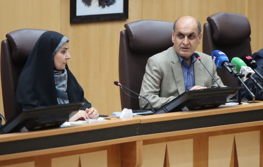 استاندار در جلسه شورای برنامه ریزی و مسکن:با تکمیل پروژه‌های راه آهن رشت-آستارا و توسعه فرودگاه رشت، گیلان به قطب ترانزیت کشور تبدیل می شود