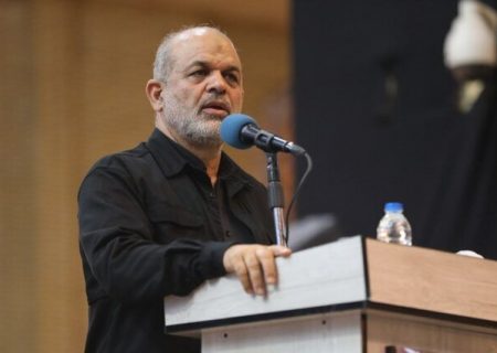 سردار وحیدی در کنگره ۸ هزار شهید گیلان: مقاومت و ایستادگی رمز پیروزی ملت ایران است