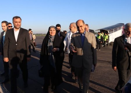 با استقبال استاندار؛وزبر راه،‌ مسکن و شهرسازی  وارد گیلان شد