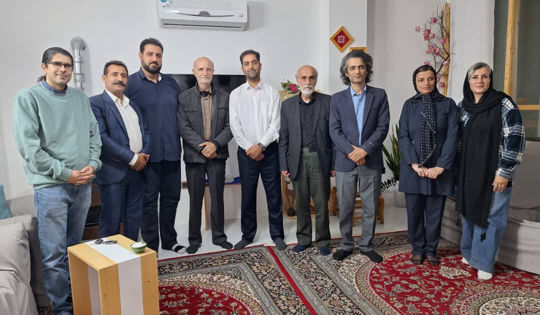 میزبانی «چای باغ» برای گفت‌وگو درباره هویت زبانی:زبان مادری در گیلان در معرض تهدید است