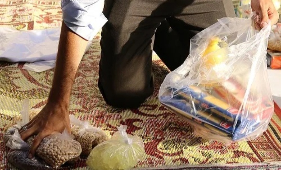 در این شرایط سخت اقتصادی، وقتی کسی نان پیرمرد را حساب میکند و بیصدا میرود، بی آنکه اسمش را بپرسد، هنوز دلهایی هست که برای هم می تپد