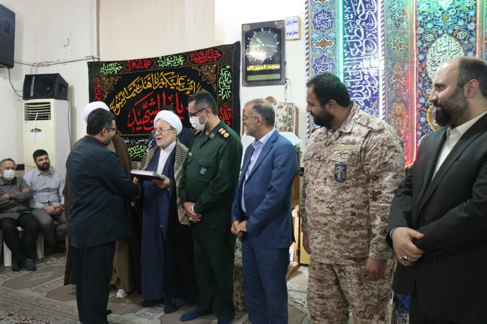 با‌حضور گرم‌جوانان ،لقمانی فرمانده پایگاه شهید خجسته شد/از تلاشهای نظرپور فرمانده سابق پایگاه تقدیر شد+ تصاویر