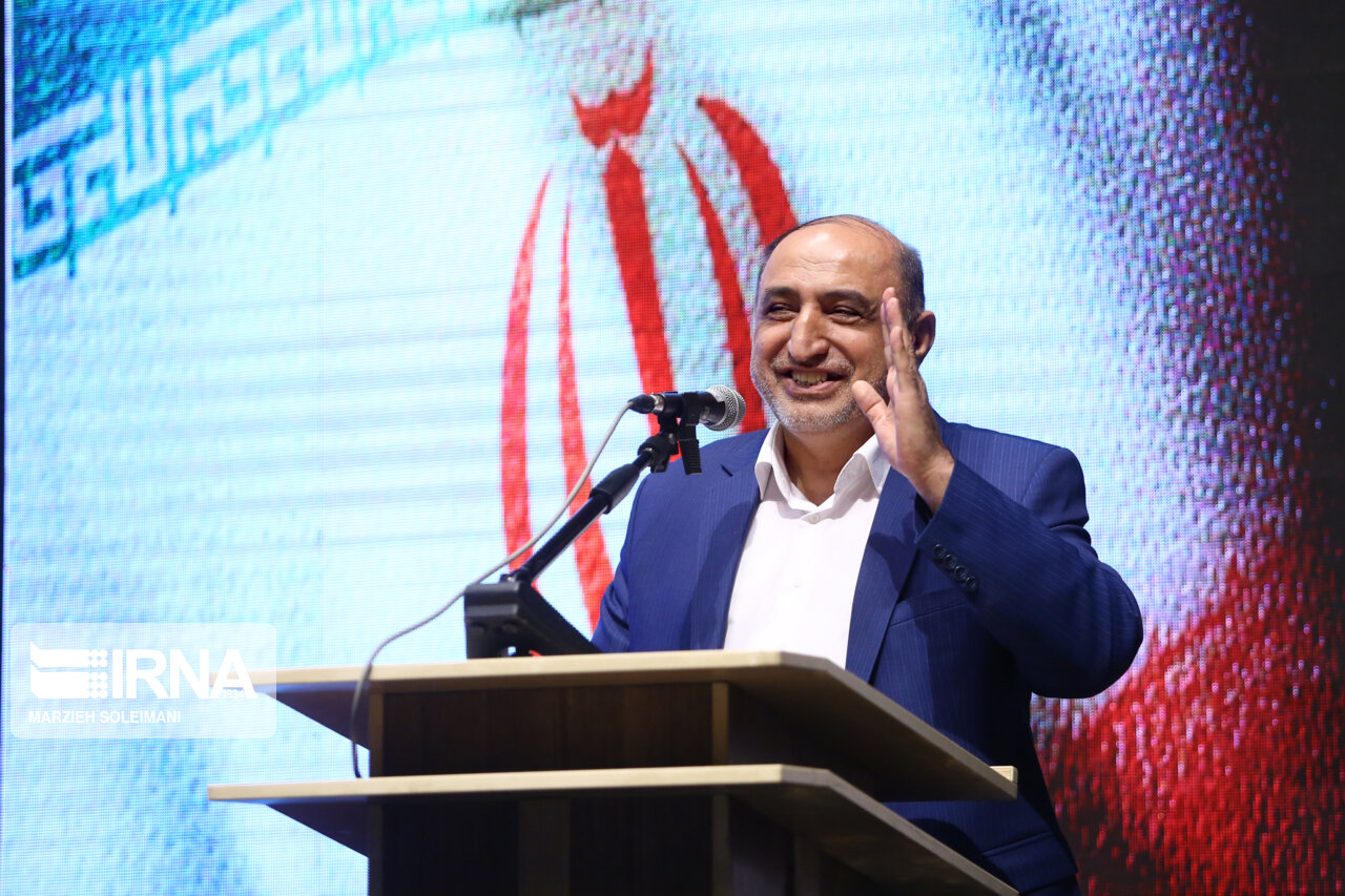 فردا یکشنبه عیسی فرهادی سکاندار منطقه آزاد انزلی خواهد شد