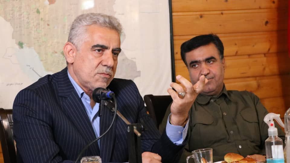 عباسی استاندار گیلان :برای رفع مشکلات تالاب انزلی شخصاً به صورت مستمر پایکار هستم /سازمان بنادر و دریانوردی بر اساس کدام شاخصه موج شکن را احداث کرده و این اجازه چگونه صادر شده است/تشکیل قرارگاه جهادی برای نجات و احیای تالاب انزلی