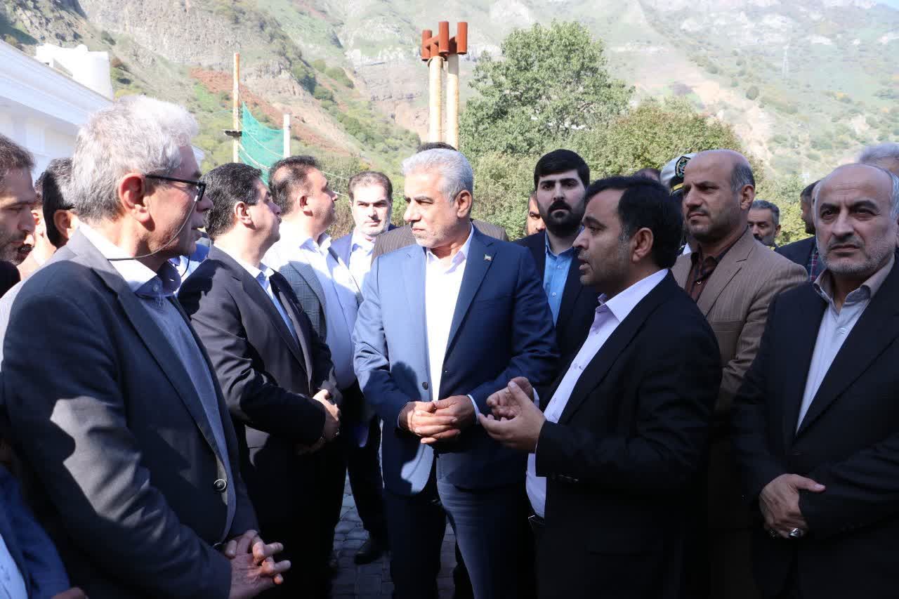حیران جایگاه ارزشمندی در اقتصاد و اشتغال گردشگری گیلان دارد/ لزوم حمایت از سرمایه گذاران و فراهم کردن زیرساخت های توسعه ای/ نوسازی و تحول در پایانه مرزی آستارا با جدیت دنبال شود