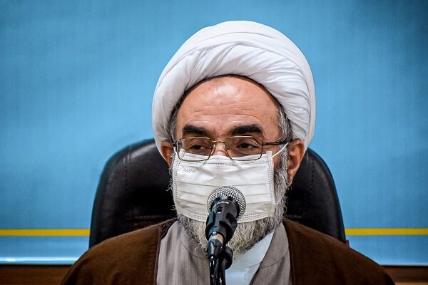 پرهیز از جزیره ای عمل کردن در کارهای فرهنگی