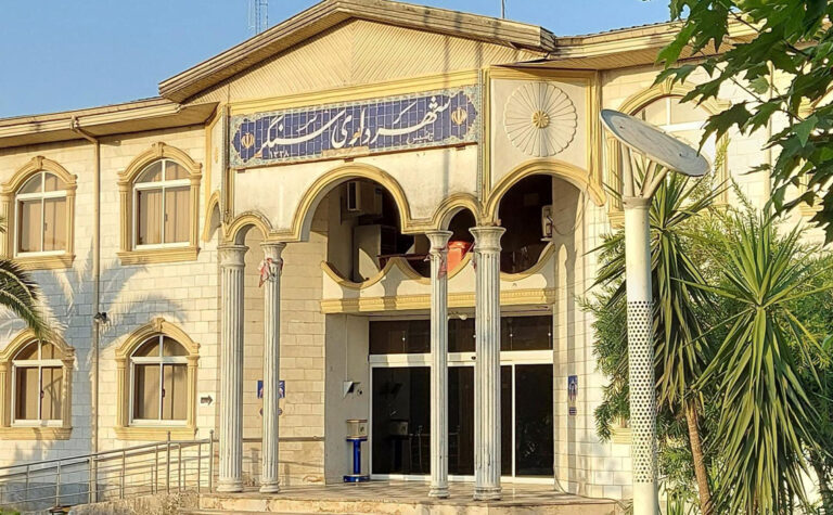بیخیالی استانداری در بلاتکلیفی ۶ ماهه شهرداری سنگر؟!