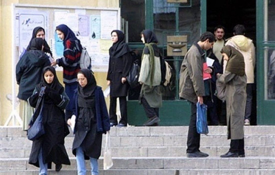 عجیب ترین خواستگاری در تهران / جنجال خواستگاری رمانتیک در یک دانشگاه تهران