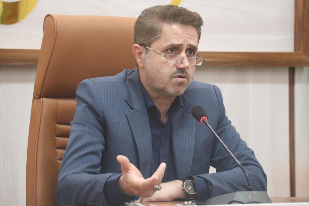 حمید رضا امام پناهی اصولگرا، فرماندار سابق رشت ، داوطلب نمایندگی مجلس از حوزه انتخابیه شهرستانهای فومن و شفت در رسانه اصلاح طلب چه می کند؟/ فرماندار دیروز رئیسی، امروز برای رسیدن به صندلی بهارستان منتقد دولت می شود؟/امام پناهی بداند دیگر پل ورودی فومن رای آور نیست / امام پناهی به مردم فومن و شفت پاسخ دهند زمانی که فرماندار شهرستان رشت بودند چه کار کردند که میخواهند نماینده این دو شهرستان مظلوم شوند؟