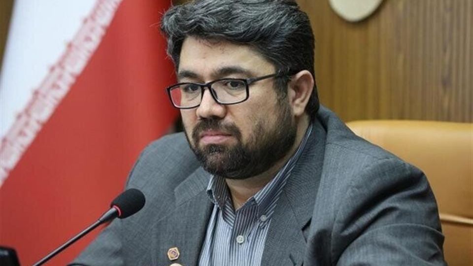قابل توجه میر هاشم موسوی  مدیرعامل سازمان تامین اجتماعی کشور:کسر حق بیمه از مبلغ اضافه کار کارکنان زحمت کش مناطق آزاد کشور خلاف قانون است