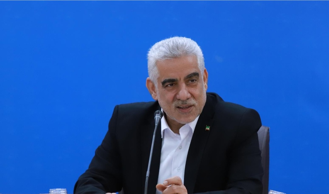 اسدالله عباسی استاندار گیلان :هیچ مانعی برای سفر دور دوم رئیس جمهور به گیلان وجود ندارد/قدردانی از رسانه های‌ فعال که منصفانه و بدور از حواشی در استان فعالیت می کنند،/برخی فضاسازی های مسموم رسانه ای مبنی بردور دوم سفر رییس جمهور به استان گیلان، بدلیل تعویق اجرای طرح های مصوب سفر اول انجام نمی شود، نادرست است.