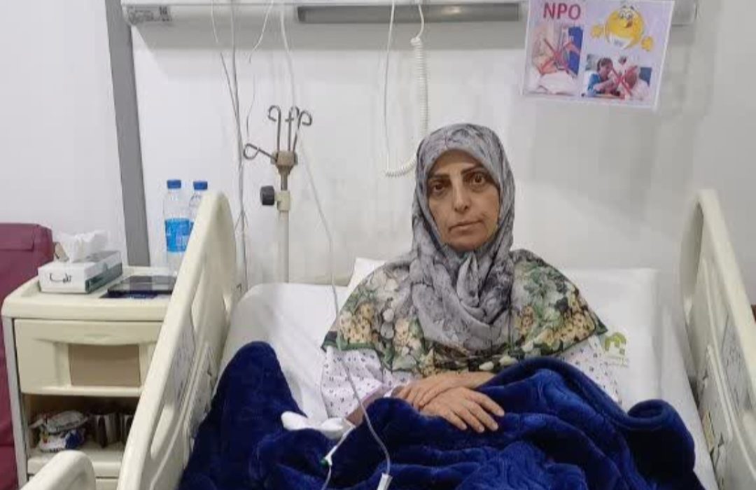 مهتاب ره خبرنگار رضوانشهری روز چهارشنبه در آستانه یک عمل جراحی سخت در بیمارستان جم تهران/ مهتاب از تخت بیمارستان پیام داد دیگر قلم از درد و رنجش عاجز است و دیگر توان نوشتن ندارد/هزینه عمل جراحی سختش۲۰۰ میلیون تومان می باشد/۶۰۳۷۷۰۱۴۴۵۷۰۲۶۶۲