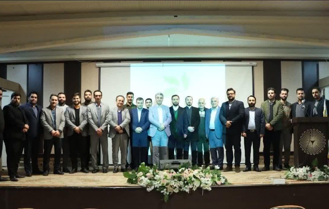 شورای ۱۵ نفره شریان استان گیلان انتخاب شدند/ شورای شریان گیلان که برگرفته ازجوانان ارزشمند و فعال و توانمند و نخبه، اگر بخواهند لیست نامزدهای انتخاباتی خود را ارائه نمایند قطعا باید عملکرد و برنامه های آنها را رسانه کنند تا مردم بدانند چرا نقی در لیست قرار گرفته و تقی در لیست قرار نگرفته است/ شورای شریان گیلان اگر دراین انتخابات  بدون وابستگی به شخصی خاص، فقط برمبنای عملکرد و برنامه ها و بیان شاخص ها و معیارها از نامزدهای انتخاباتی خود حمایت در آینده می تواندبرای رشد و شکوفایی استان تاثیرگذار باشد