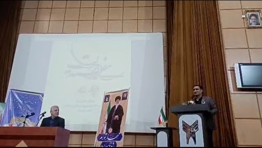 بشنوید بخشی ازسخنرانی پر ازدرد مدیرمسئول پایگاه خبری تحلیلی آوای لطیف در روز خبرنگار۱۴۰۲ بیش از یک سال پیش در دانشگاه آزاد سلامی واحد رشت با حضور اسدالله عباسی استاندار سابق گیلان در‌جمع اصحاب رسانه گیلان: