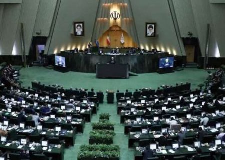 نیک زاد:مجلس مجوز افزایش قیمت بنزین را به دولت نخواهد داد