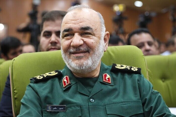 فرمانده  سپاه فردا سه شنبه به مجلس می رود