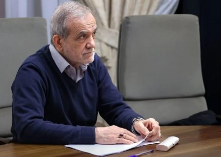 پشت پرده شایعه استعفای پزشکیان به روایت کیهان: این شایعه را جریانی راه انداخت که پوشش انقلابیگری دارد