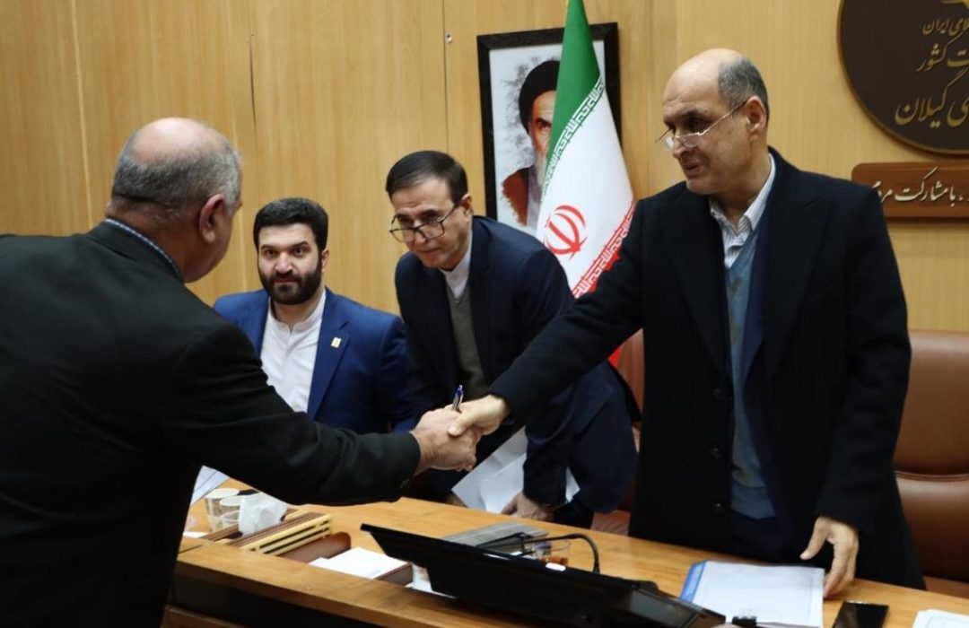 اقدام ارزشمند و زیبای حق شناس استاندار گیلان : سالن غدیر که همیشه برای برگزاری‌ جلسات استانداری بود امروز مامن امنی برای گفت و شنود مردم شریف گیلان با فرزند سرزمین گیل و دیلم شد