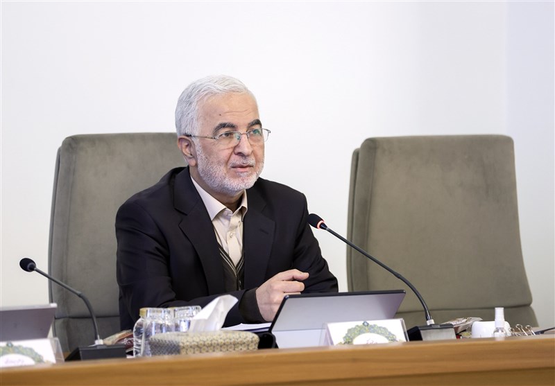 مؤمنی وزیر کشور : استانداران بدون استثنا با اتکا به توانمندی خود منصوب شدند و وام‌دار هیچ حزب و گروهی نیستند