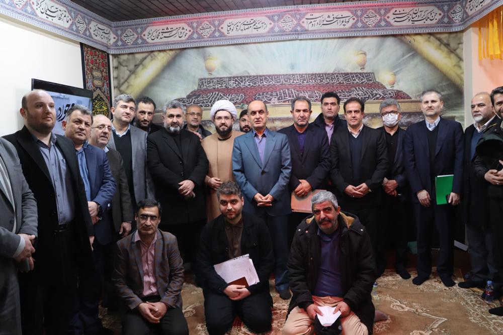 پس از بیان مشکلات و معضلات محله آزاد رشت از زبان حقی و فتحی حق شناس استاندار گیلان دستورات لازم را صادر کرد