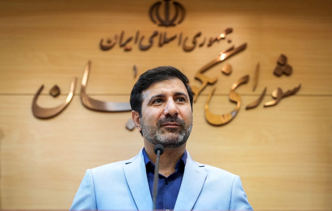 هیات عالی نظارت مجمع تشخیص مصلحت نظام، لایحه کاهش ساعت کاری اداری را مغایر با سیاست‌های کلی دانست و آن را تأیید نکرد
