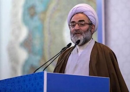 امام جمعه رشت: حمایت از کارگران اولویت مسئولان باشد