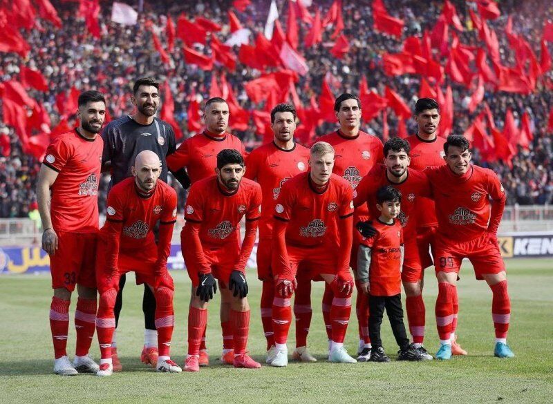 تراکتور یک گام دیگر به قهرمانی نزدیک شد/ سقوط استقلال در روز پراشتباه مدافعان/ کار پرسپولیس سخت‌تر شد +جدول