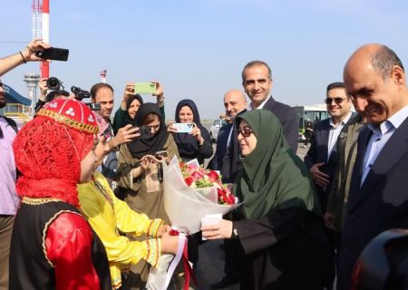 ادای احترام سخنگوی دولت به مقام شامخ شهدا در گیلان