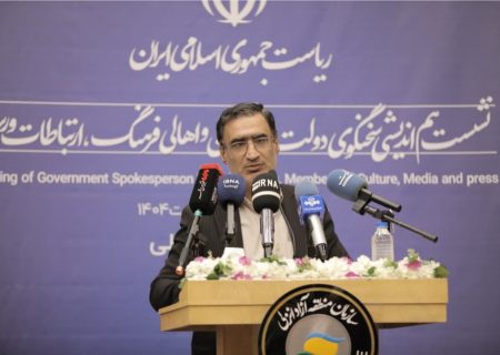 مدیر مسئول آوای لطیف خطاب به مهاجرانی سخنگوی دولت: دغدغه های ناترازی های مدیریتی داریم /پایتخت نشینان اجازه دهند استاندار افراد توانمند را برای سکانداری مدیریت های اجرایی گیلان انتخاب کنند/ عدم تغییرات اصولی مدیران باعث آسیب و مطالبه گری مردمی حق شناس در هیات دولت باعث عزل  استاندار می شود / تا کی باید مدیران  ضعیف و ناتوان را تحمل کنیم/در مناطق مسکونی بعضی از روستای رودبار مجوز تاسیس مرغداری داده اند