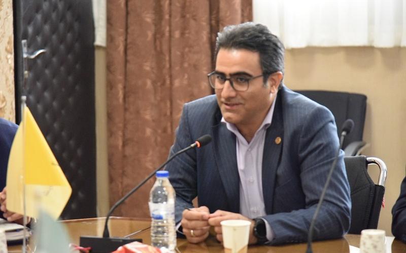 معاون وزیر ارتباطات و مدیرعامل شرکت ملی پست:قطعی اینترنت ترافیك مرسولات پستی را تا ۶۰ درصد كاهش داد /برای کاهش تبعات قطع اینترنت تلاش می‌کنیم