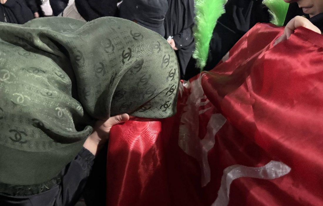 برپایی غرفه‌ای از نور، پیوندی ناگسستنی میان حرم سیدالشهدا (ع)، حرم مطهر رضوی و پیمان با رهبری در میدان شهدای ذهاب رشت