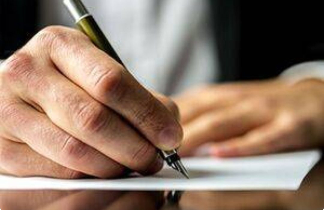 اعتراف تلخ یک مسئول بازنشسته در پی احضاریه یک مسئول ارشد سابق رشت: مجبورم دستورات مافوق را برای حفظ صندلی و مزایای ناچیز، کارمندان را قربانی کنم/حفظ صندلی و مزایا، ارزش اخلاق را ندارد آقای مسئول بازنشسته!