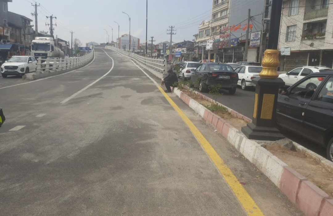 چرا پل رودباری هنوز افتتاح نشده؟! چرا شهردار رشت پاسخگو نیست؟! چرا شورای شهر رشت که باید پاسخگو باشند مطالبه گر شده اند؟!