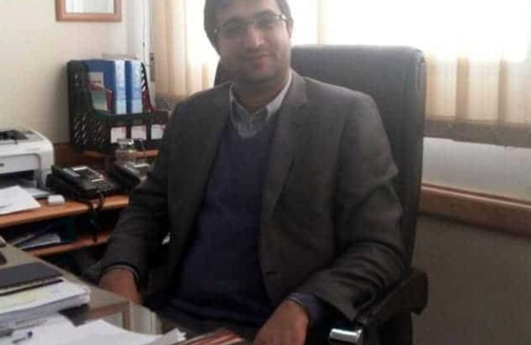 ضرورت پاسخگویی : شایسته است دکتر پاکدل مدیرکل انتقال خون گیلان پس از ۷ سال، عملکرد خود را در چهارچوب شفافیت و ارزیابی فرابخشی گزارش داده و راز بقای مدیریتی خود را برای افکار عمومی تبیین کند