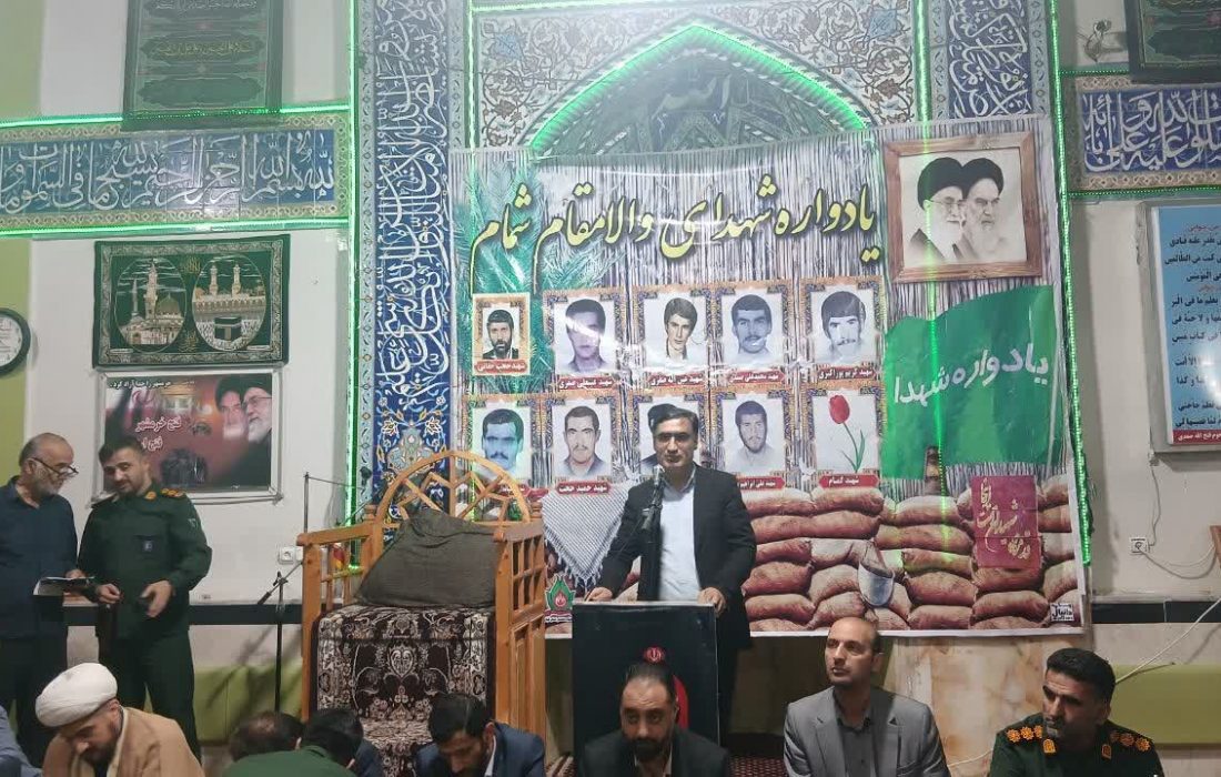 وقتی رسانه به میدان میآید؛ از میز خدمت فرماندار تا قول مساعد فرمانده قرارگاه محرومیتزدایی ارتش / پورحضرت، تنها فرماندار گیلان در برپایی مستمر میز خدمت / دعوت از سرتیپ ولی رحمانی با همراهی فرماندار و ۴ امام جمعه (رودبار، منجیل، لوشان، رستمآباد) برای توسعه و رشد رودبار