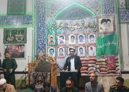 وقتی رسانه به میدان می‌آید؛ از میز خدمت فرماندار تا قول مساعد فرمانده قرارگاه محرومیت‌زدایی ارتش / پورحضرت، تنها فرماندار گیلان در برپایی مستمر میز خدمت / دعوت از سرتیپ ولی رحمانی با همراهی فرماندار و ۴ امام جمعه (رودبار، منجیل، لوشان، رستم‌آباد) برای توسعه و رشد رودبار